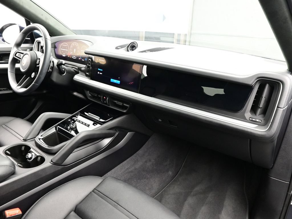 Certified 2025 Porsche Cayenne S AWD/4WD image 20