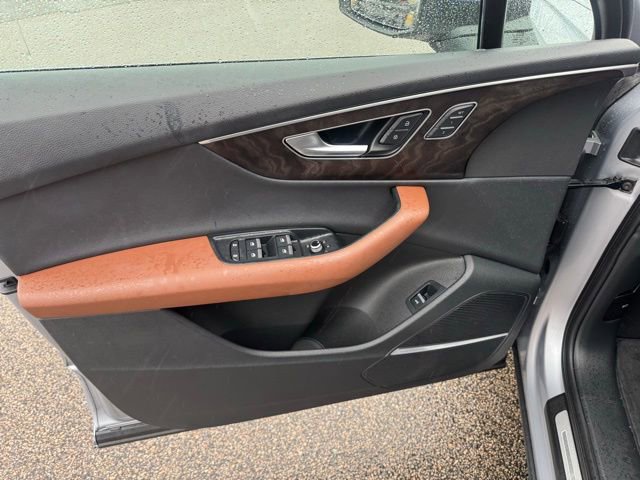 Used 2021 Audi Q7 3.0T Premium Plus image 19