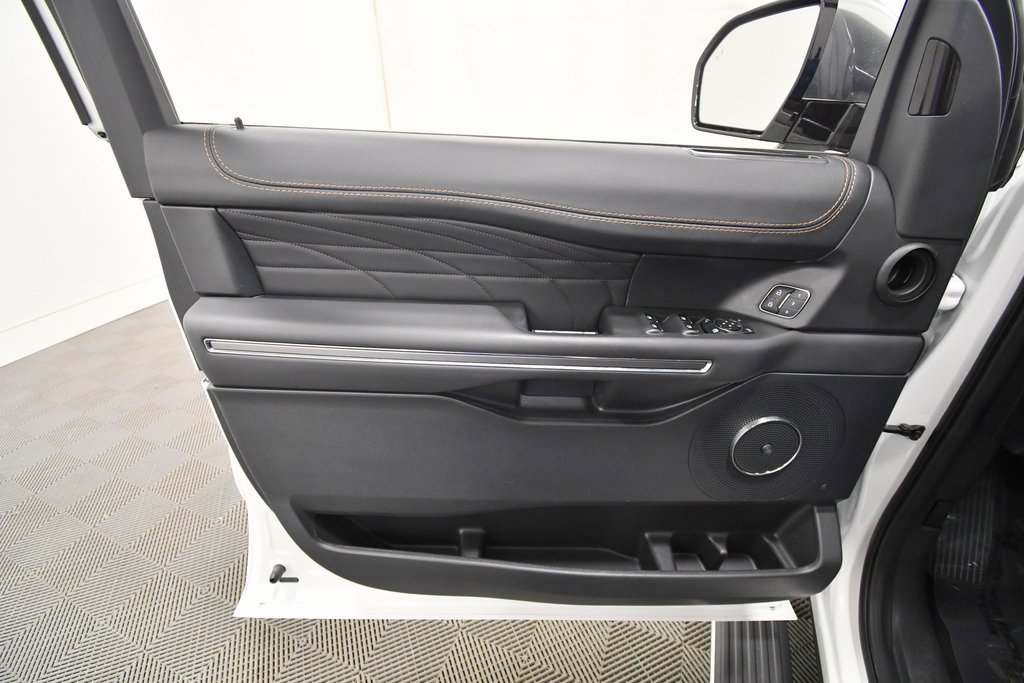 Used 2024 Ford Expedition Max Platinum image 13
