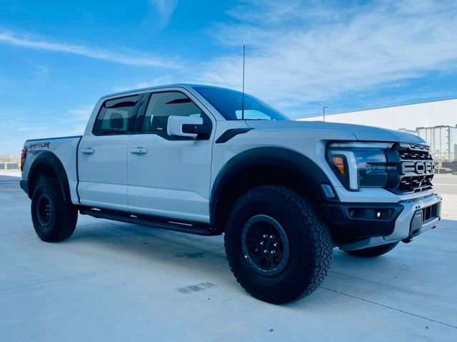 Used 2025 Ford F150 Raptor image 3
