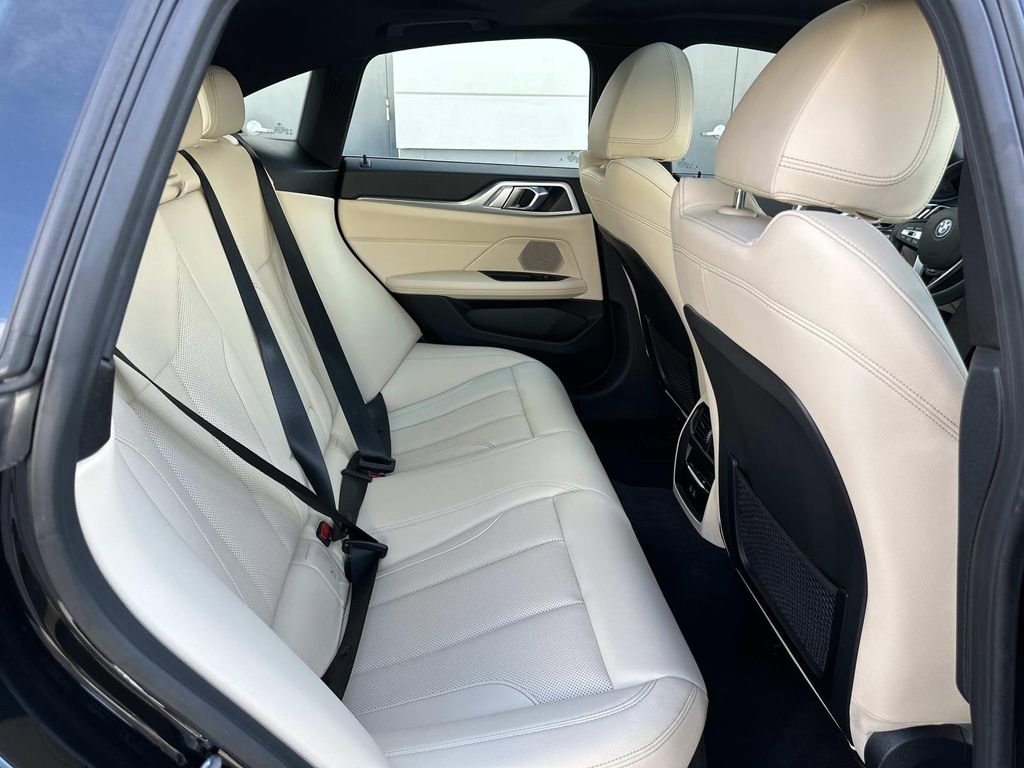 Used 2024 BMW i4 eDrive35 w/ Premium Package image 34