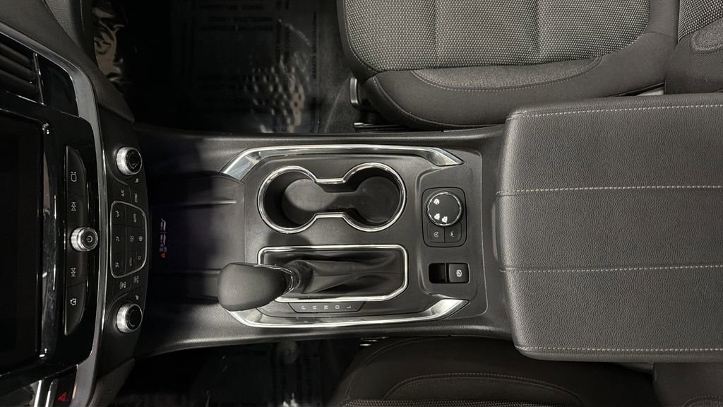 Used 2023 Chevrolet Traverse LT image 20