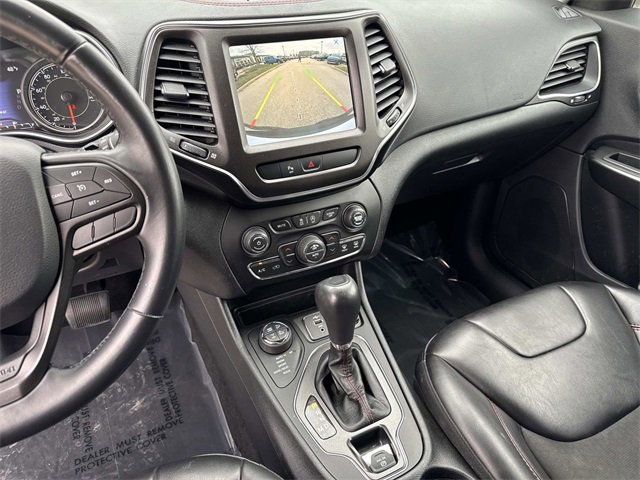 Used 2019 Jeep Cherokee Trailhawk image 26