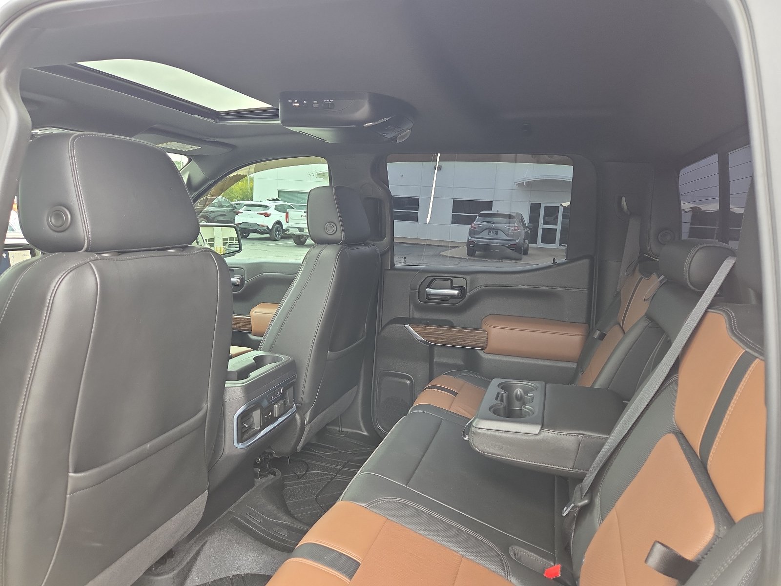 Certified 2021 Chevrolet Silverado 1500 High Country w/ Technology Package AWD/4WD image 20