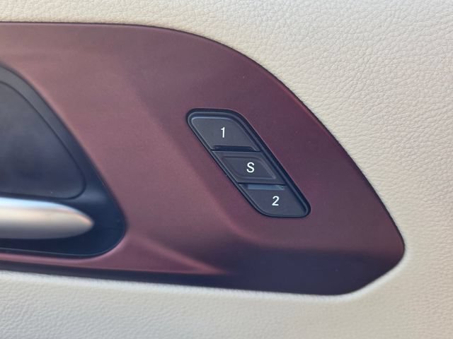 Used 2019 Chrysler Pacifica Limited FWD image 33
