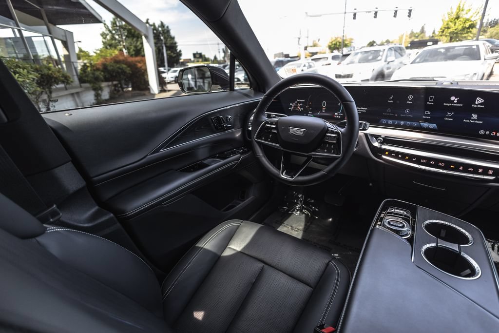 Used 2024 Cadillac Lyriq Luxury RWD image 19