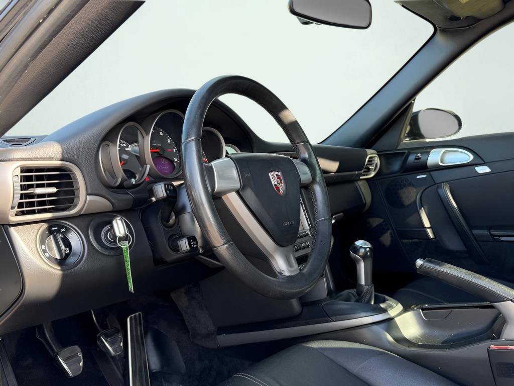 Used 2008 Porsche 911 Carrera RWD image 2