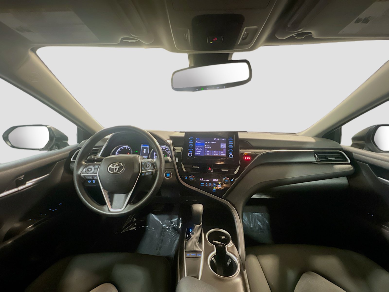 Used 2024 Toyota Camry LE w/ Convenience Package FWD image 15