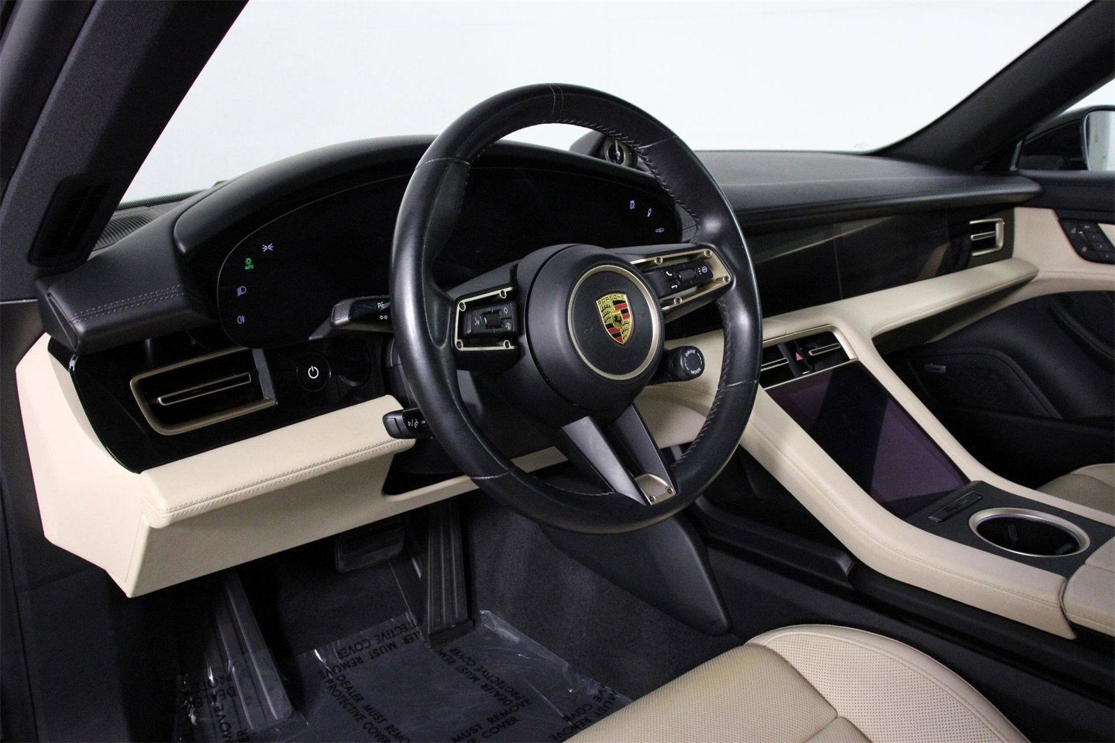 Used 2022 Porsche Taycan 4S image 4