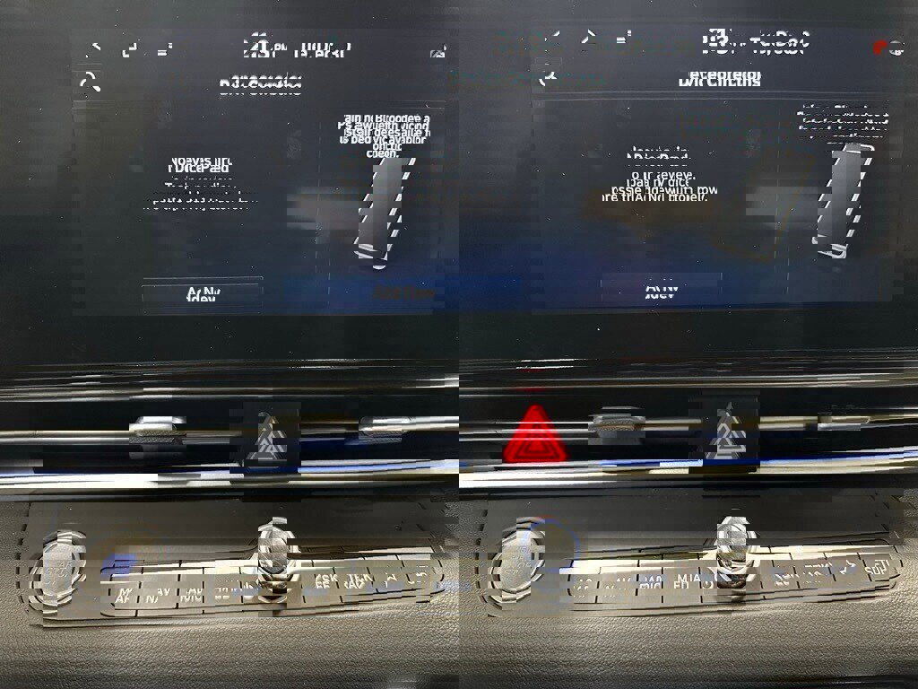 Used 2025 Hyundai Elantra SEL w/ Cargo Package image 33