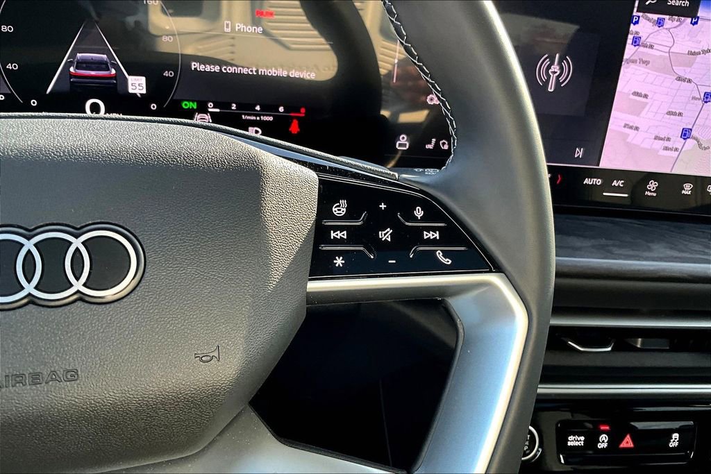 Used 2025 Audi Q5 Premium w/ Convenience Package image 12