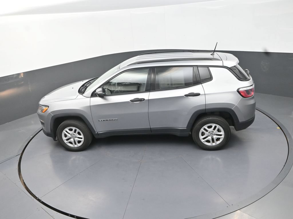 Used 2018 Jeep Compass Sport AWD/4WD image 18