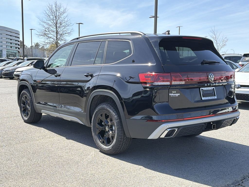 New 2026 Volkswagen Atlas Peak Edition image 3