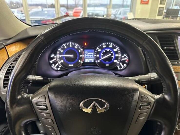 Used 2011 INFINITI QX56 2WD w/ Theater Pkg image 20