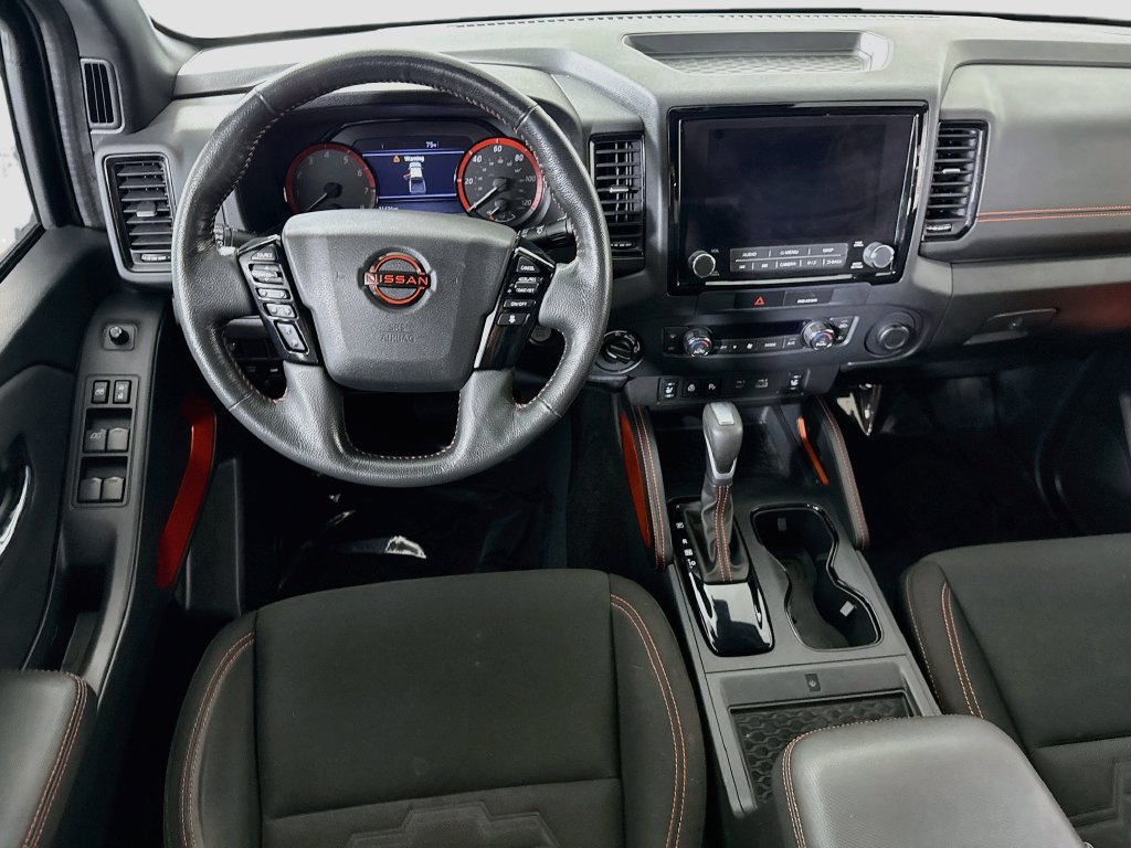 Used 2022 Nissan Frontier PRO-4X AWD/4WD image 3