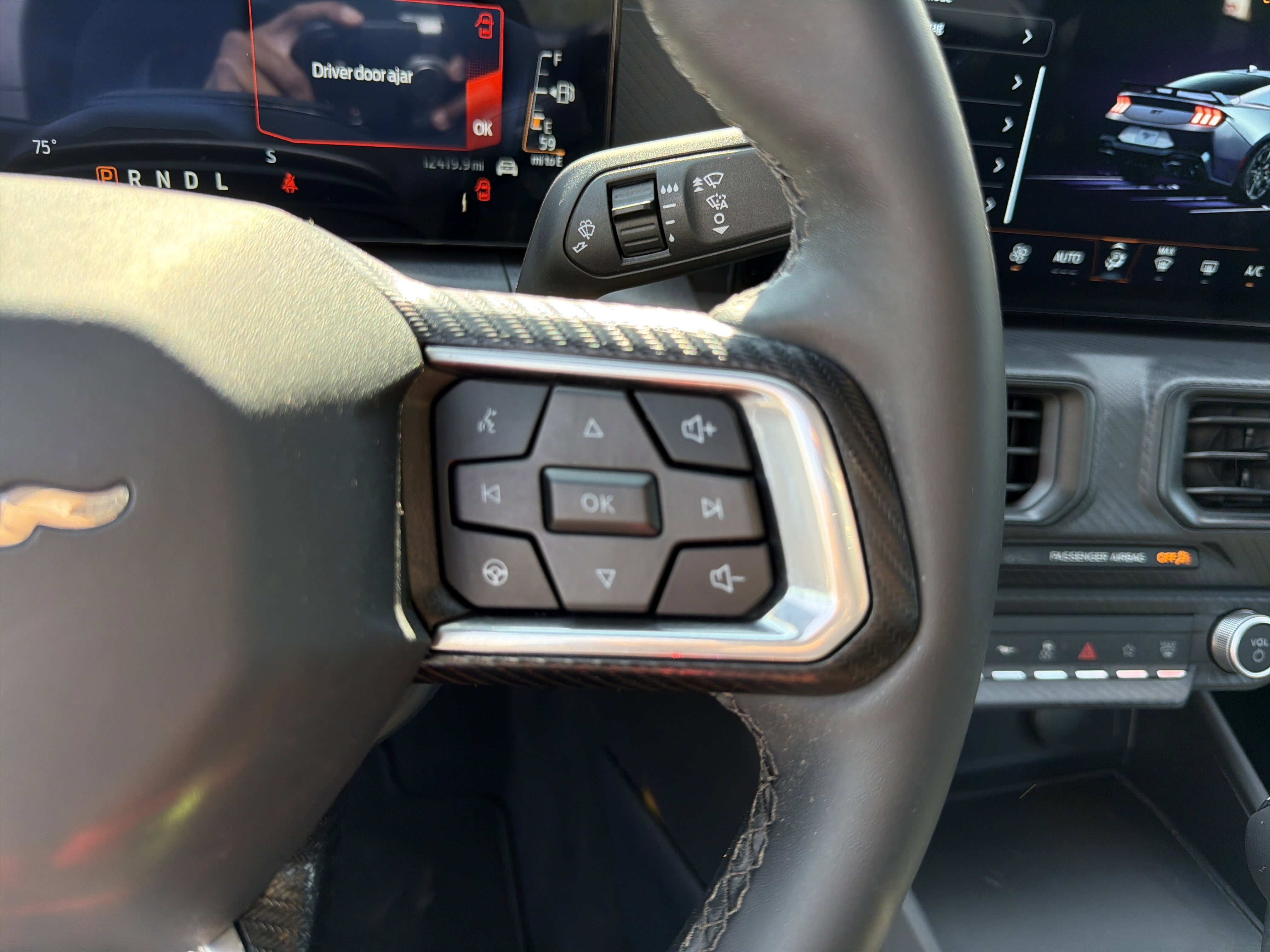 Used 2025 Ford Mustang Coupe image 21