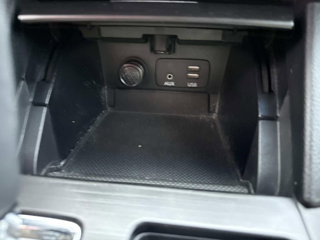 Used 2016 Subaru Outback 3.6R Limited image 34