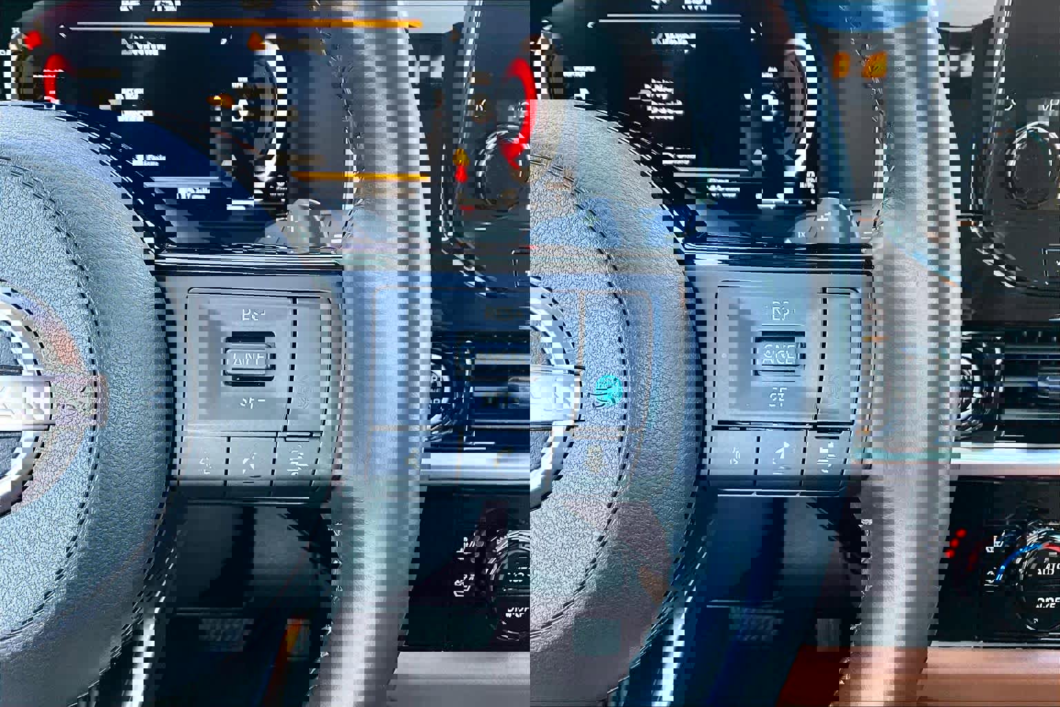 Certified 2023 Nissan Pathfinder Platinum image 23