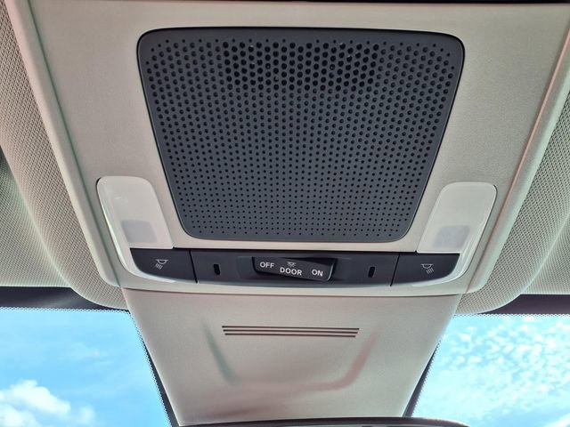 Used 2025 Honda CR-V LX image 14