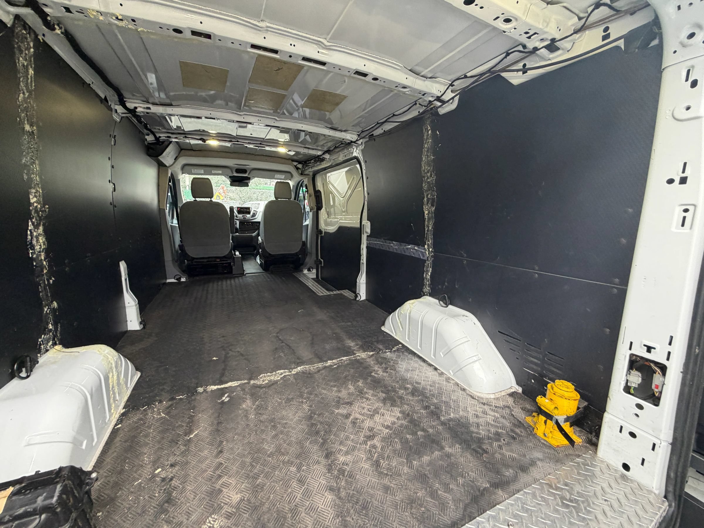 Used 2017 Ford Transit 350 148 Low Roof RWD image 19