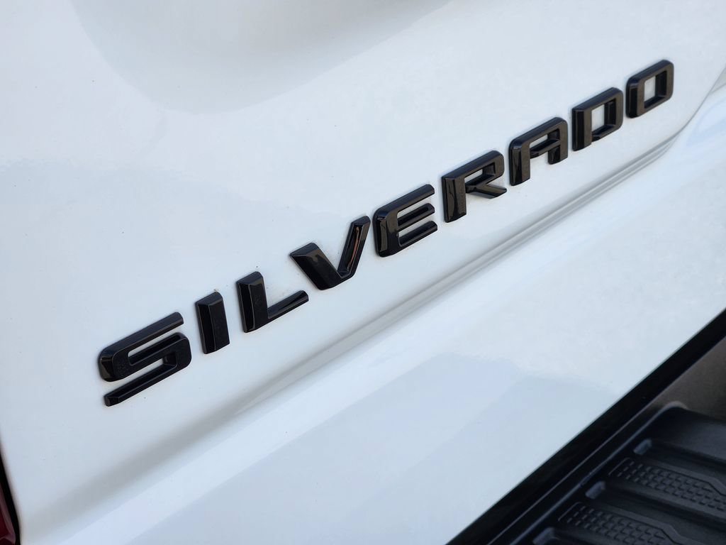 Certified 2024 Chevrolet Silverado 1500 Custom Trail Boss w/ Dark Appearance Package AWD/4WD image 12