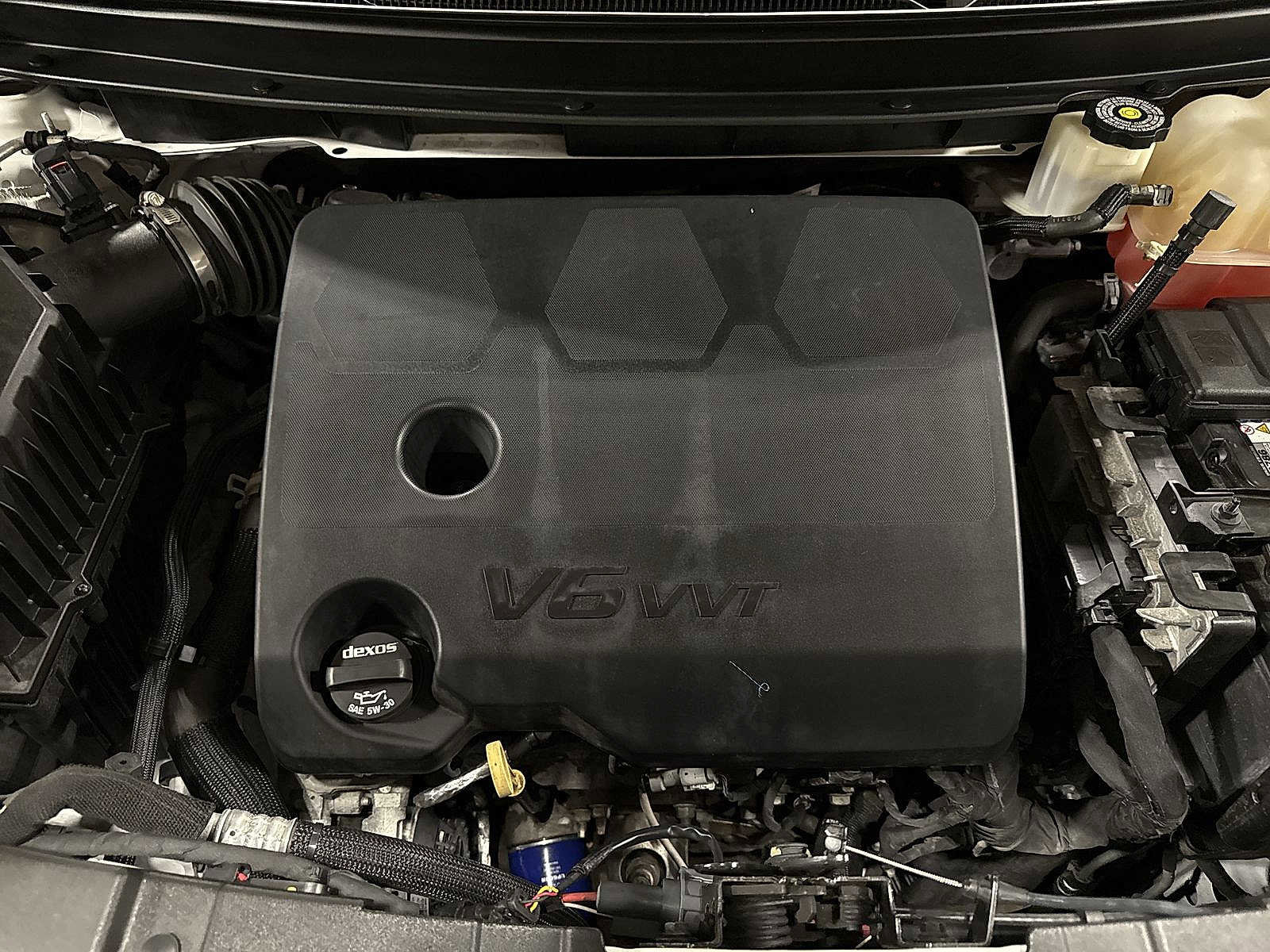 Used 2020 Chevrolet Traverse LS AWD/4WD image 12