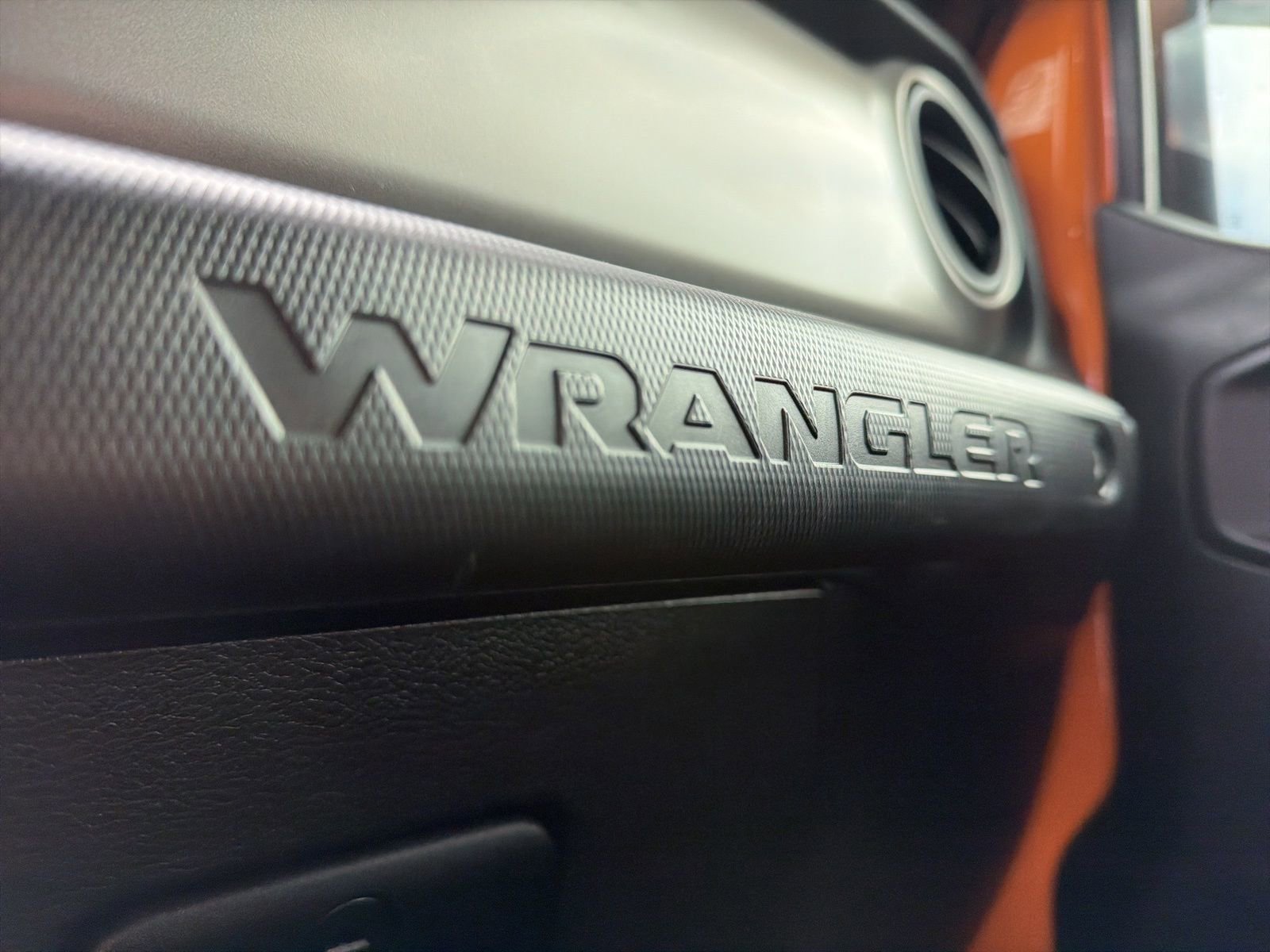Used 2021 Jeep Wrangler Sport S image 99