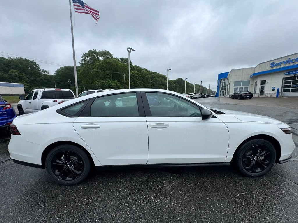 New 2025 Honda Accord SE image 7