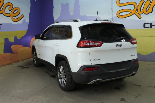 Used 2017 Jeep Cherokee Limited w/ Luxury Group AWD/4WD image 6