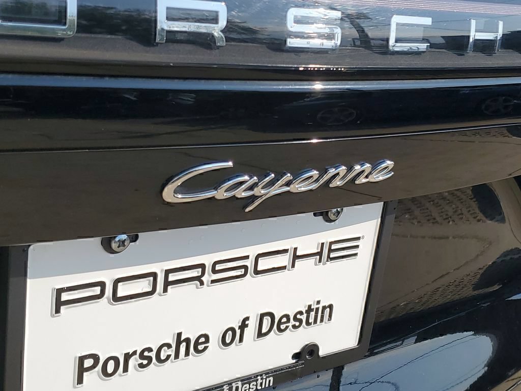 Used 2022 Porsche Cayenne AWD/4WD image 39