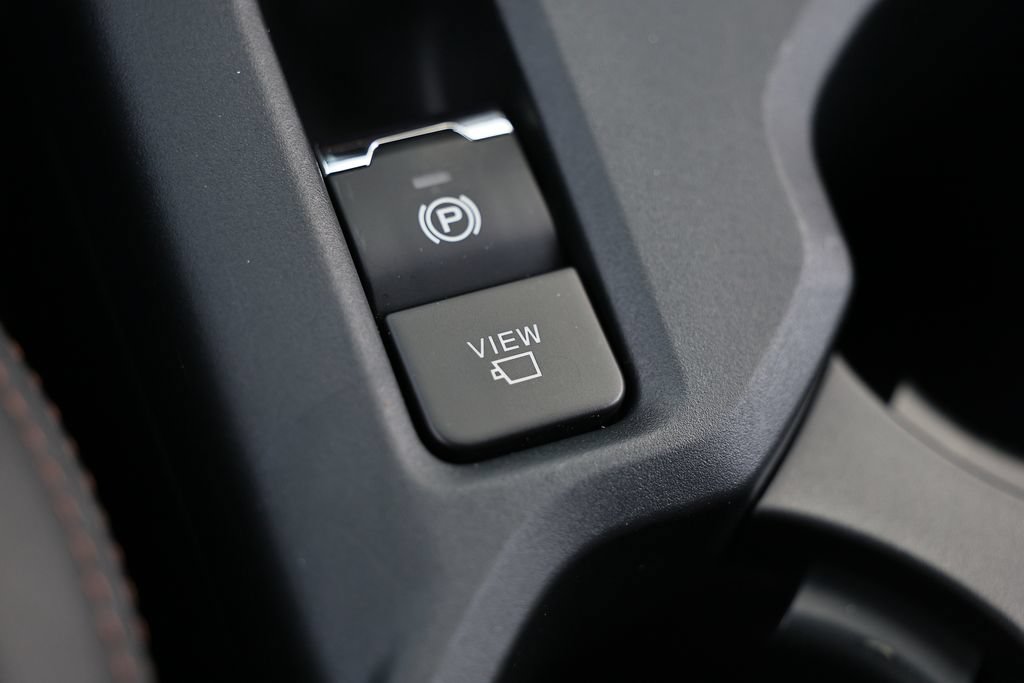 Used 2025 Subaru Forester Touring AWD/4WD image 39