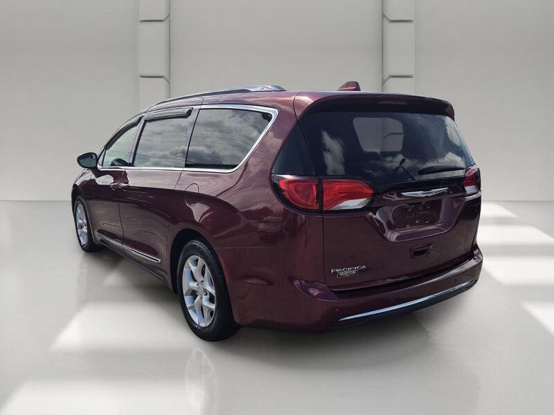 Certified 2019 Chrysler Pacifica Touring-L Plus w/ Advanced Safetytec Group FWD image 3