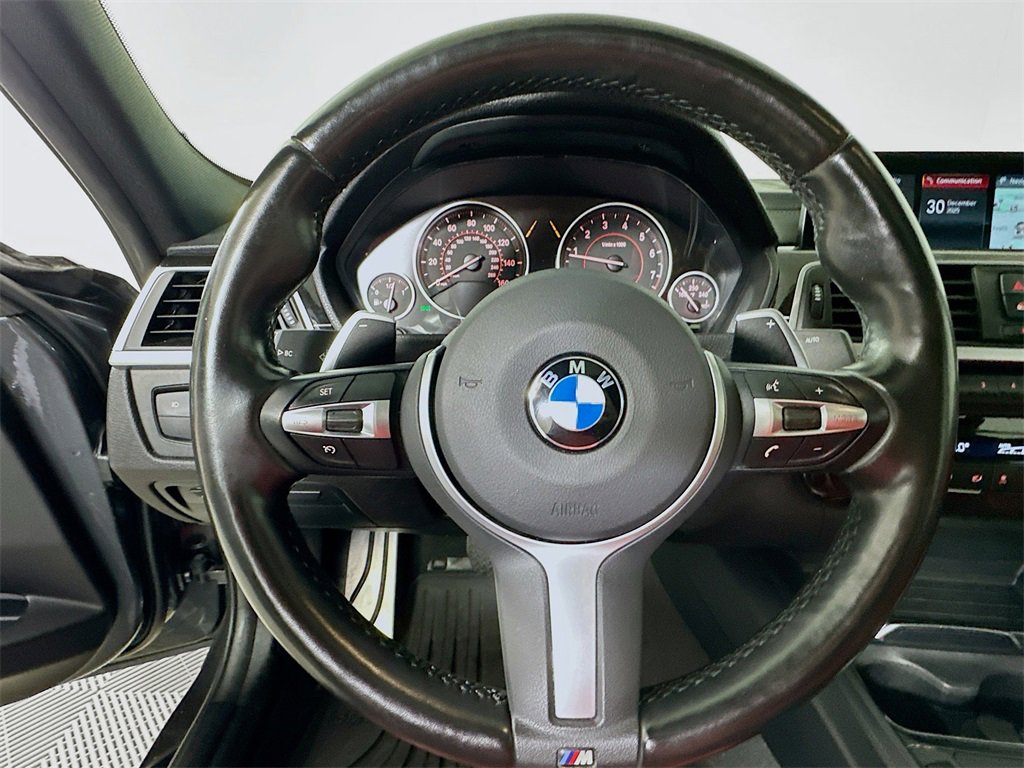 Used 2018 BMW 340i xDrive Sedan w/ Premium Package image 17