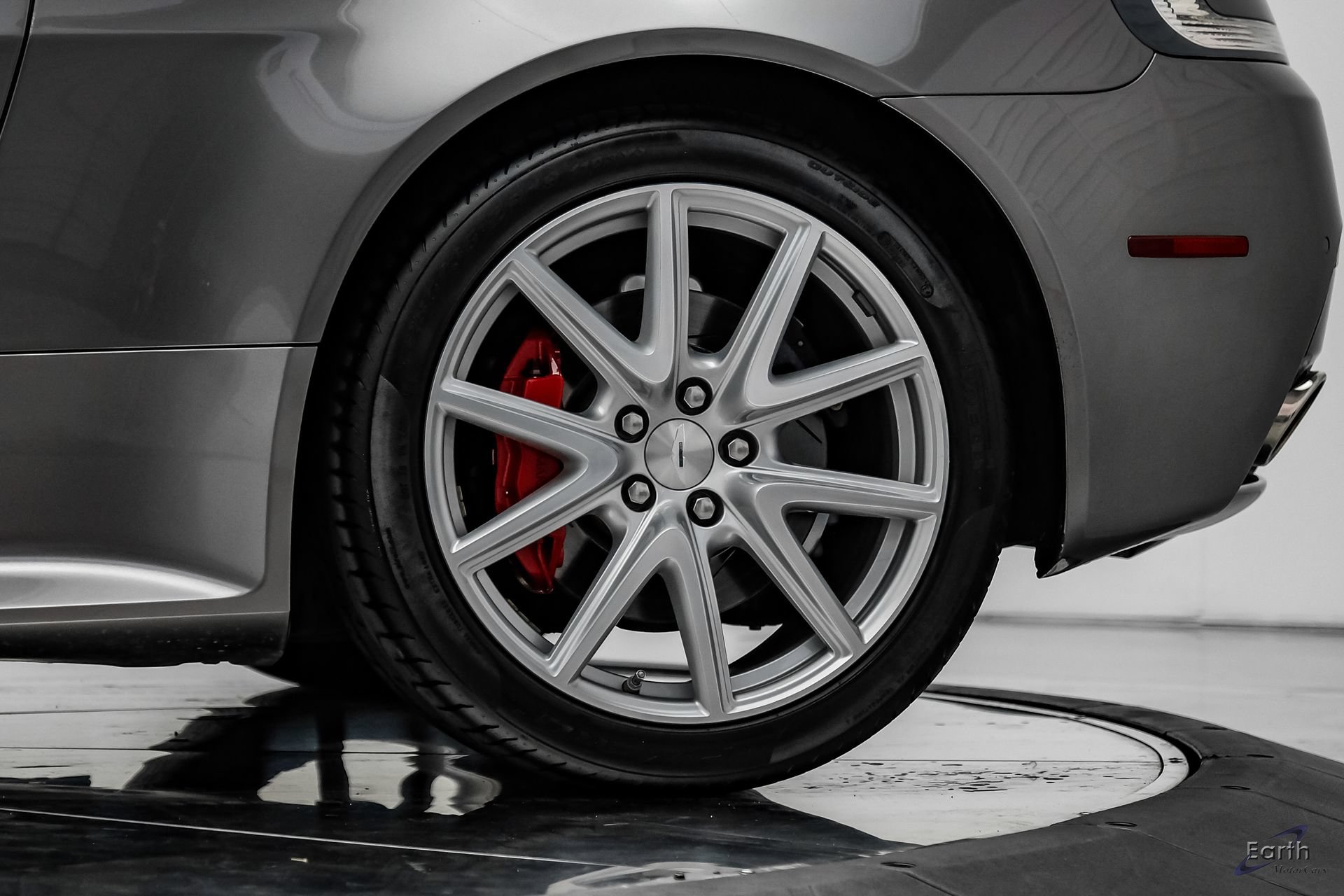 Used 2014 Aston Martin V8 Vantage S RWD image 89