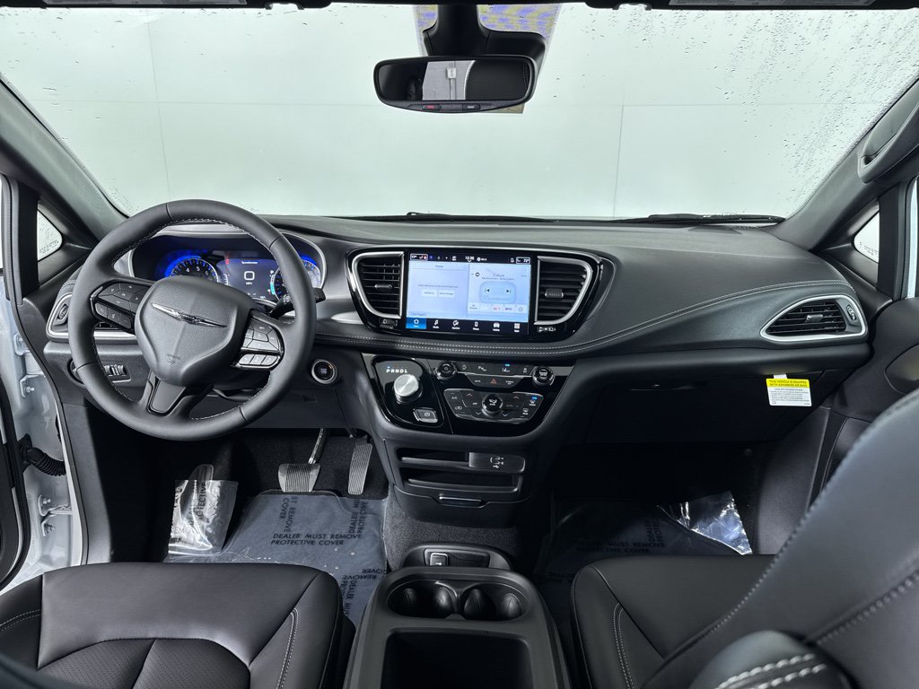 New 2026 Chrysler Pacifica Select w/ S Appearance Package AWD/4WD image 5