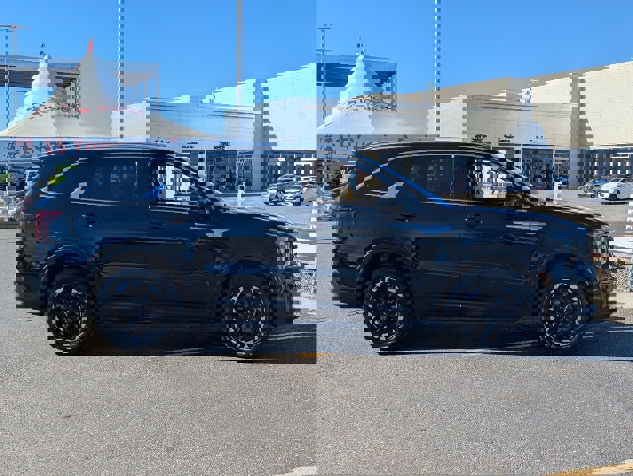 Used 2024 Kia Sorento S image 8