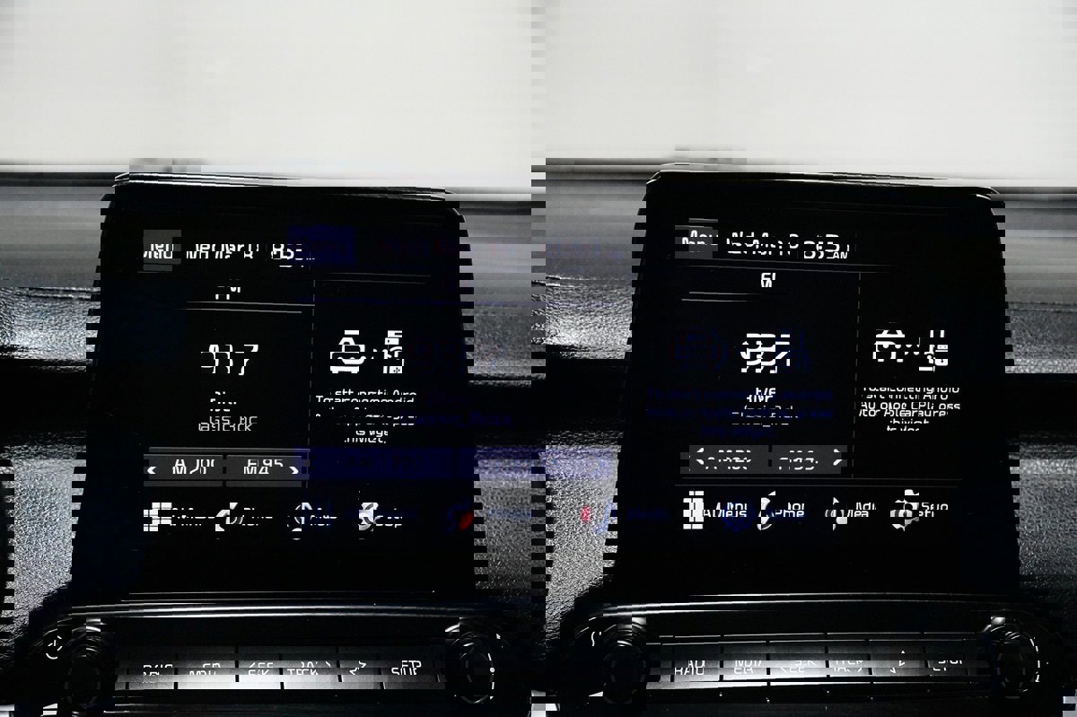 Used 2022 Kia Forte LXS image 11