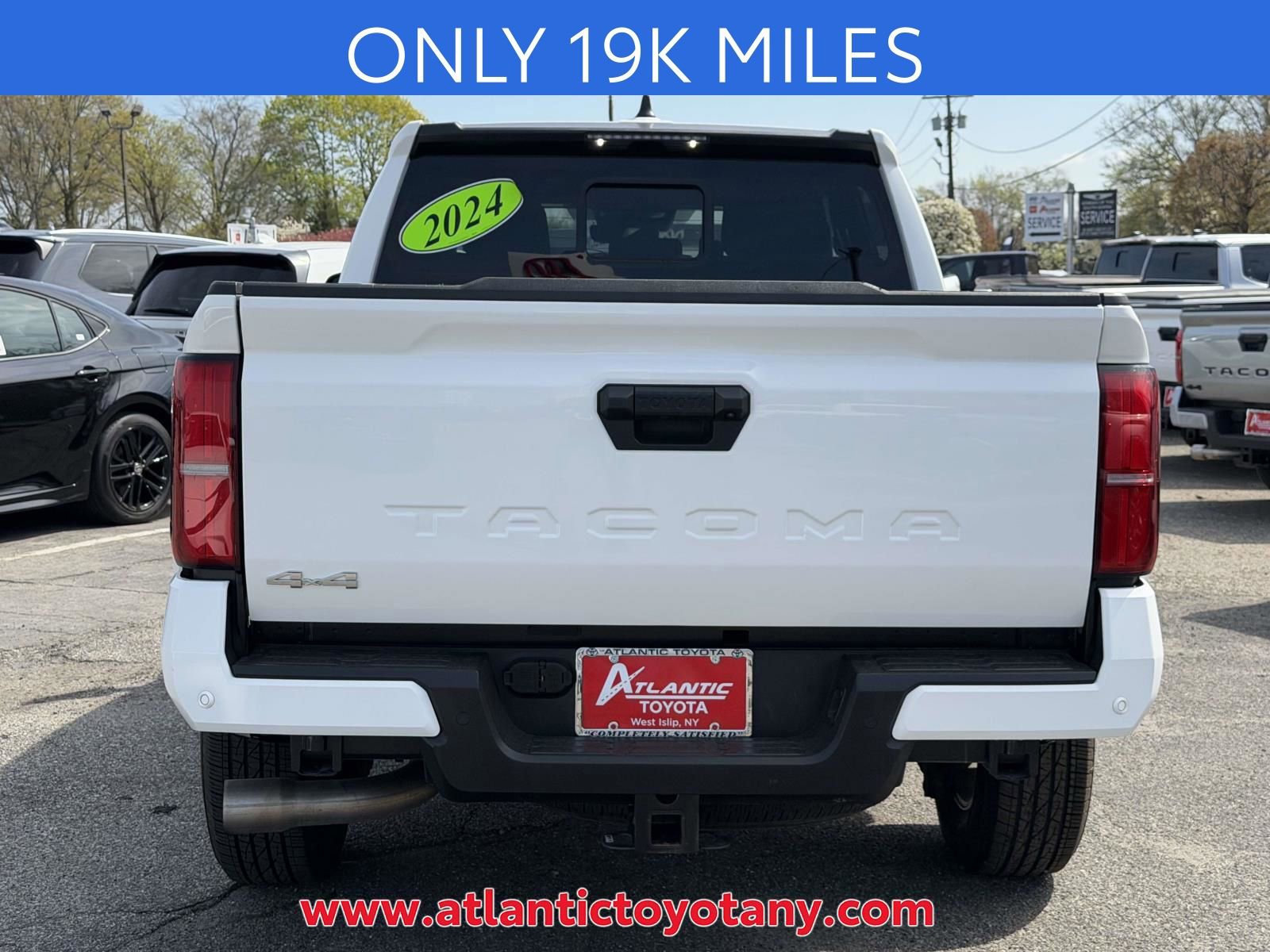 Used 2024 Toyota Tacoma SR5 AWD/4WD image 34