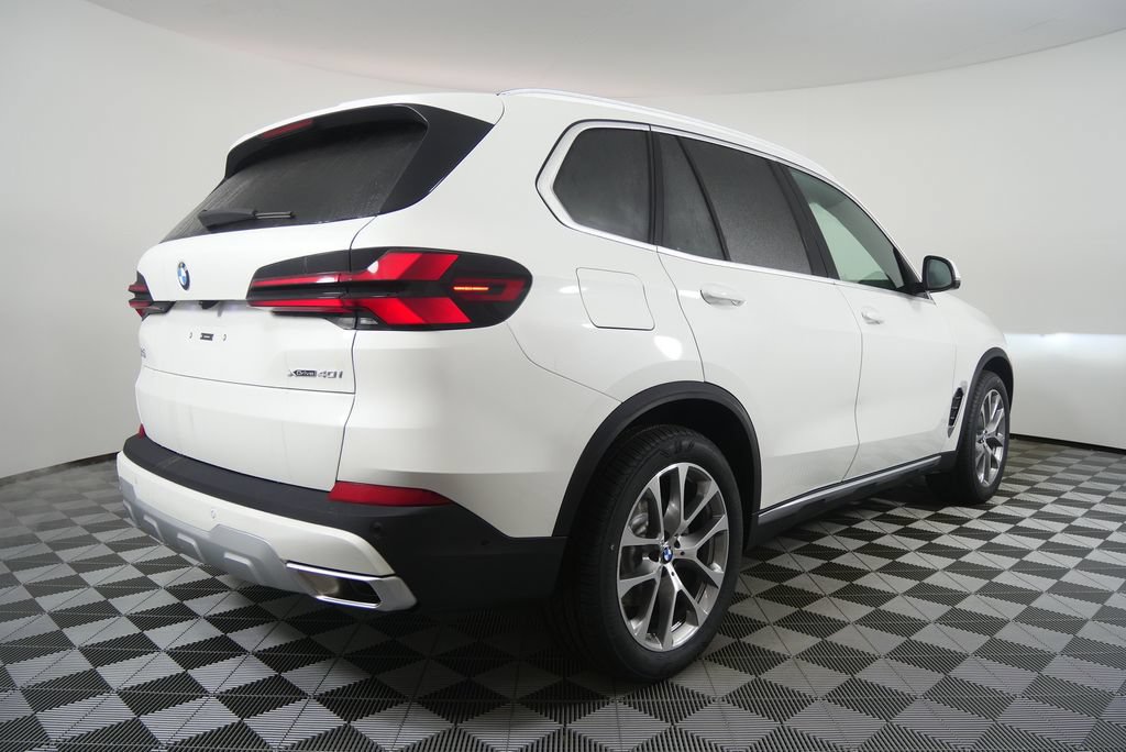 Used 2026 BMW X5 xDrive40i w/ Climate Comfort Package AWD/4WD image 3