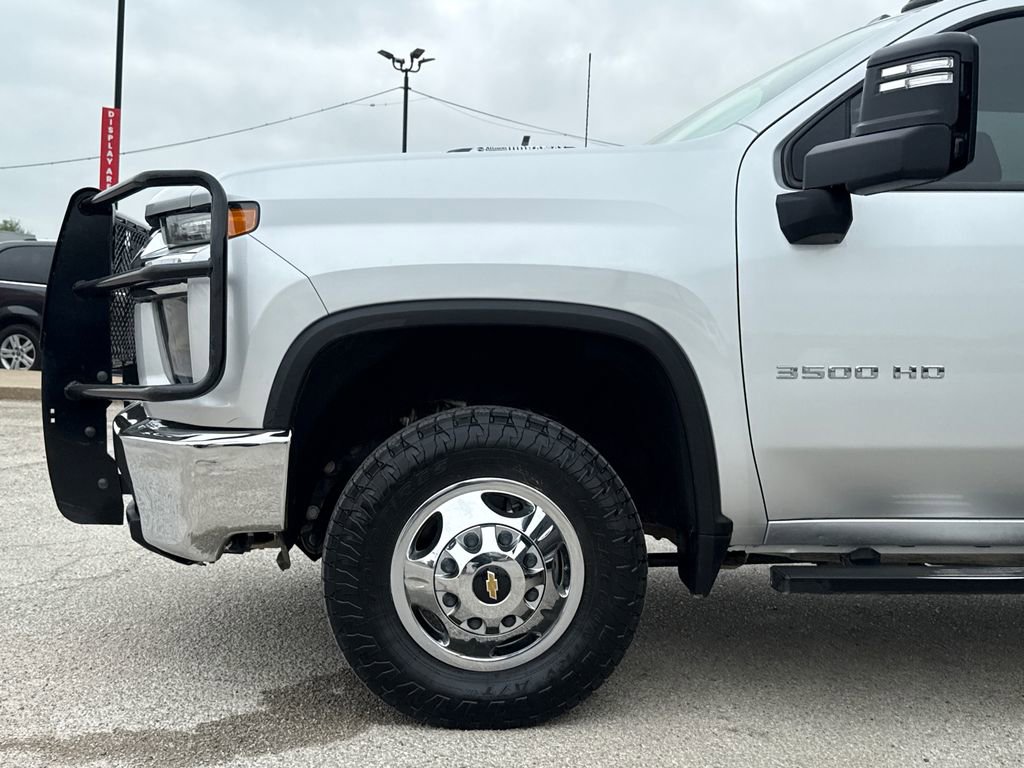 Used 2023 Chevrolet Silverado 3500 LT w/ Convenience Package AWD/4WD image 5
