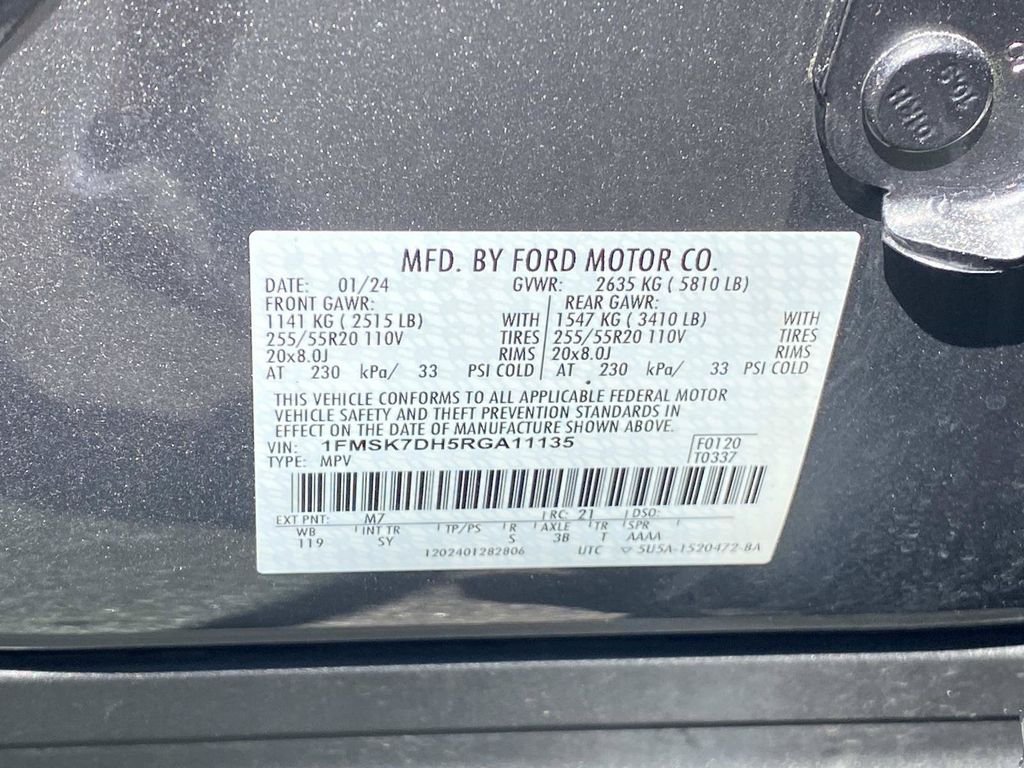 Used 2024 Ford Explorer XLT w/ Equipment Group 202A RWD image 21
