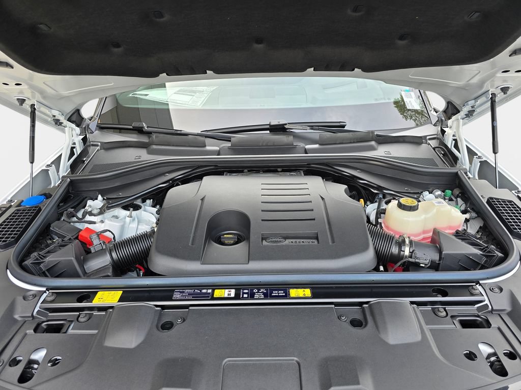 New 2026 Land Rover Range Rover SE AWD/4WD image 32