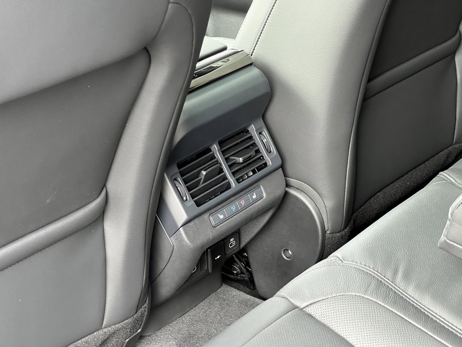 New 2025 Land Rover Range Rover Evoque Dynamic SE image 15