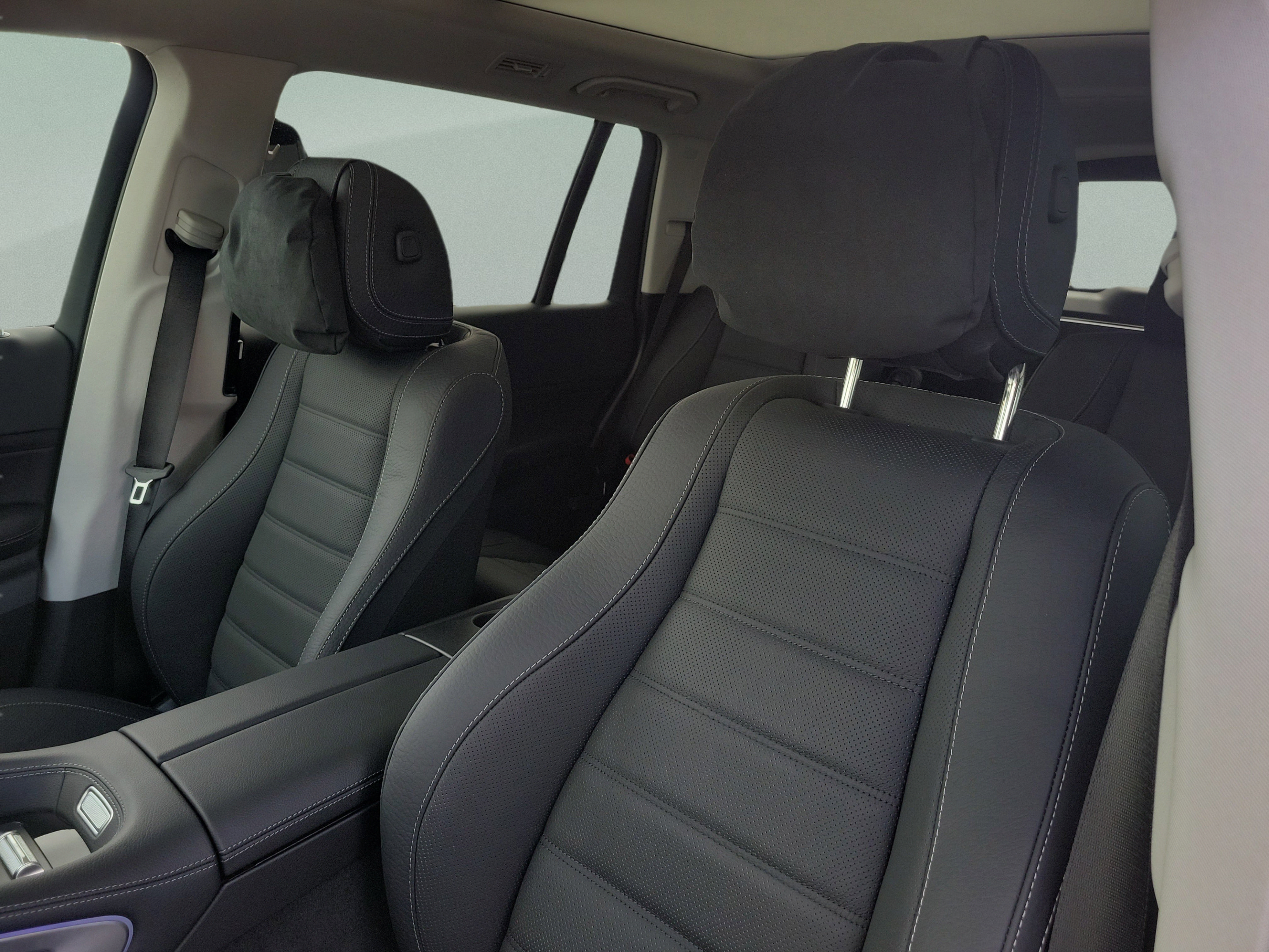 New 2026 Mercedes-Benz GLS 450 4MATIC image 17
