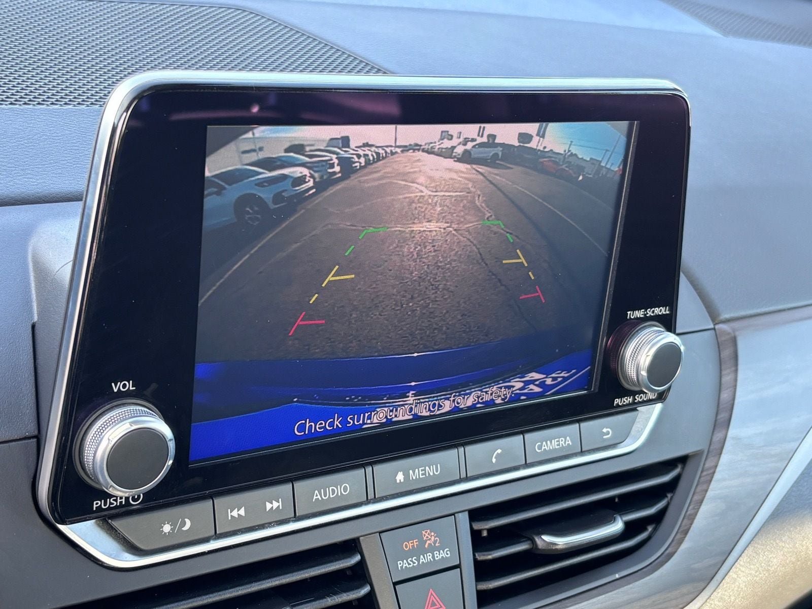 Used 2025 Nissan Altima 2.5 SV FWD image 28