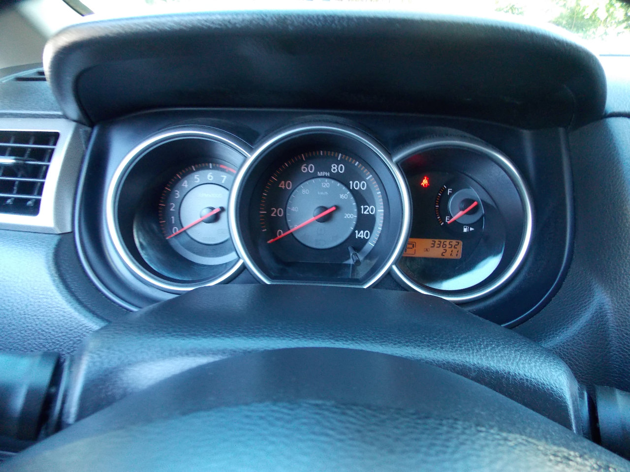 Used 2007 Nissan Versa SL image 10