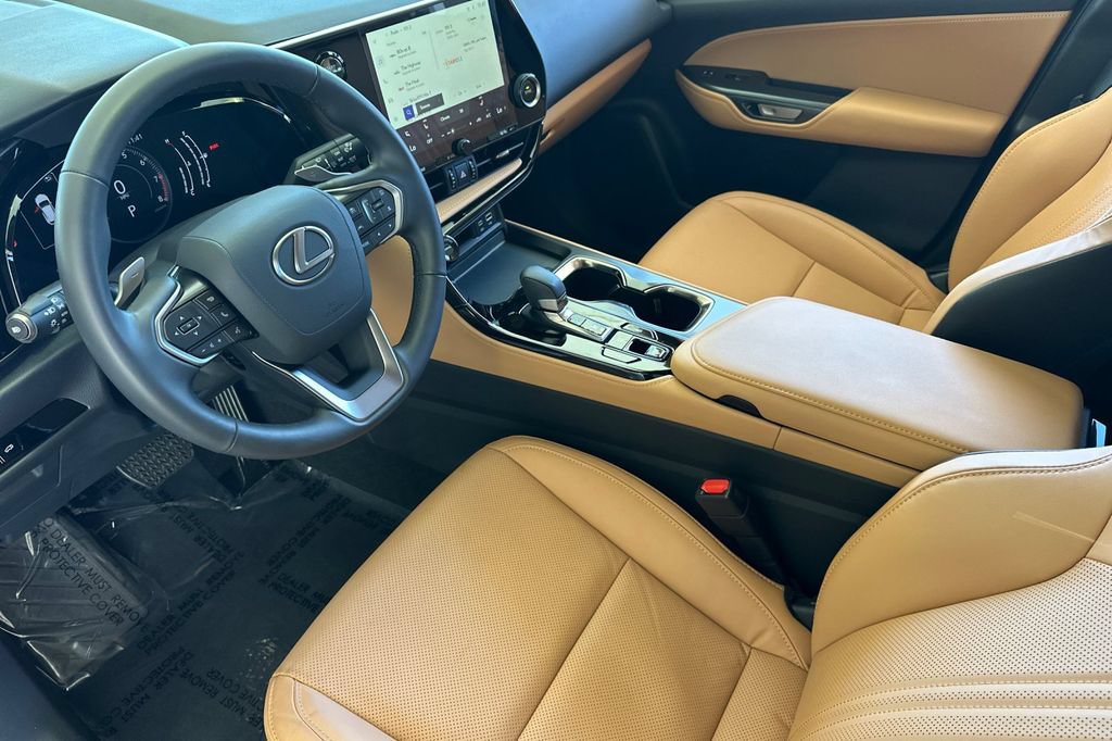 Used 2025 Lexus NX 250 FWD w/ Accessory Package (Z2) image 10