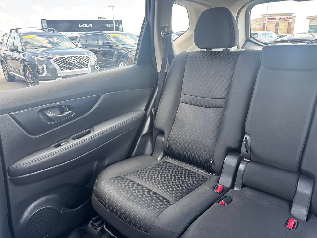 Used 2020 Nissan Rogue S AWD/4WD image 25