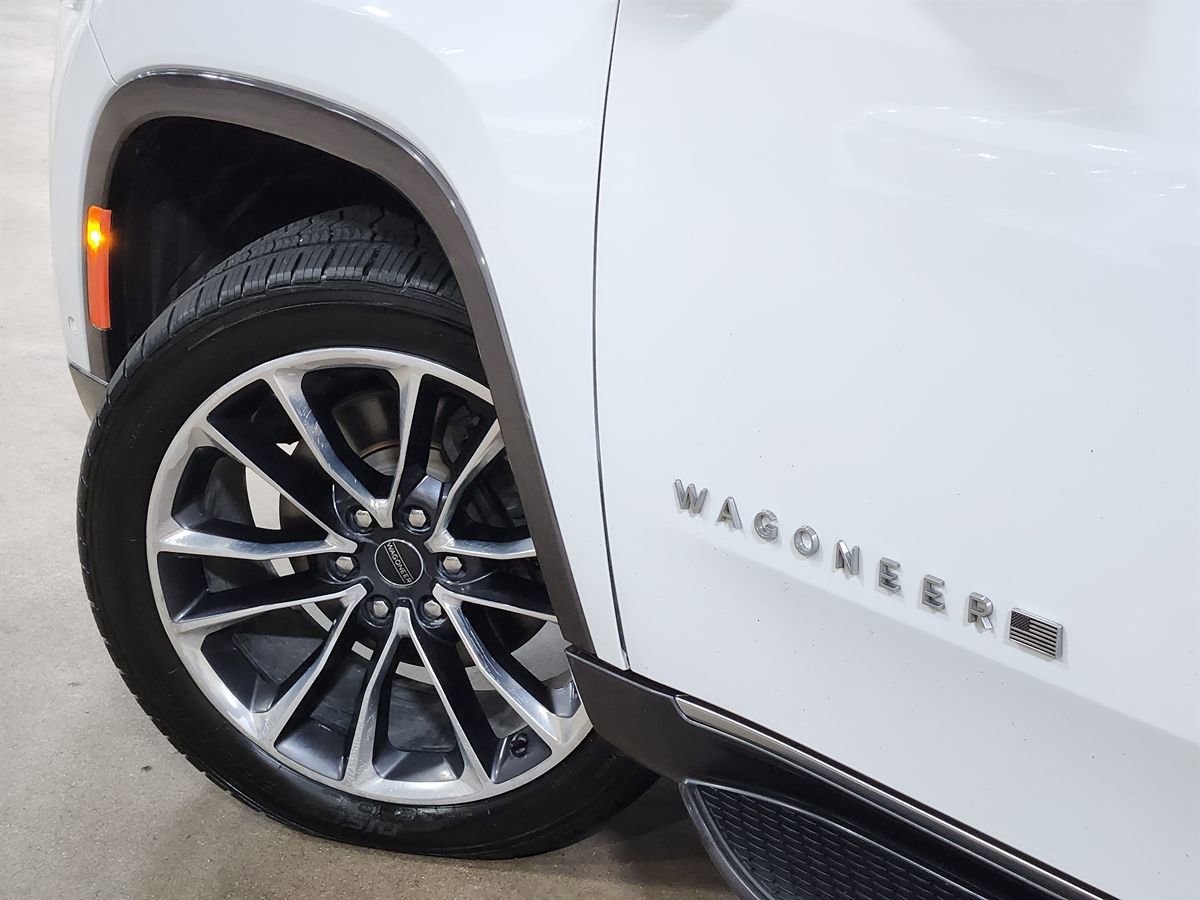 Used 2022 Jeep Wagoneer Series II w/ Premium Group I AWD/4WD image 23