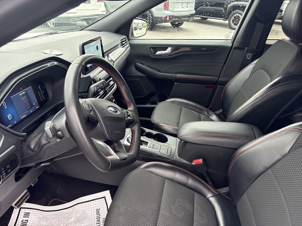 Used 2023 Ford Escape ST-Line image 23